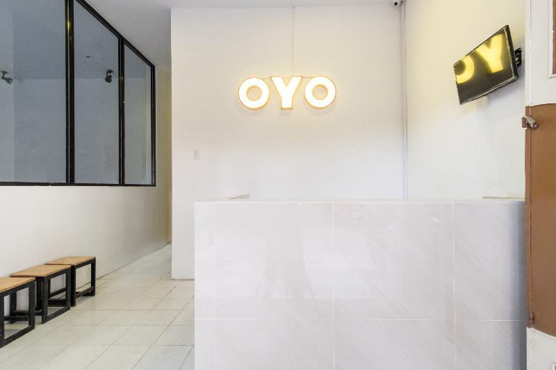 Oyo 835 Metropolitan Home Stay Medan Exterior foto